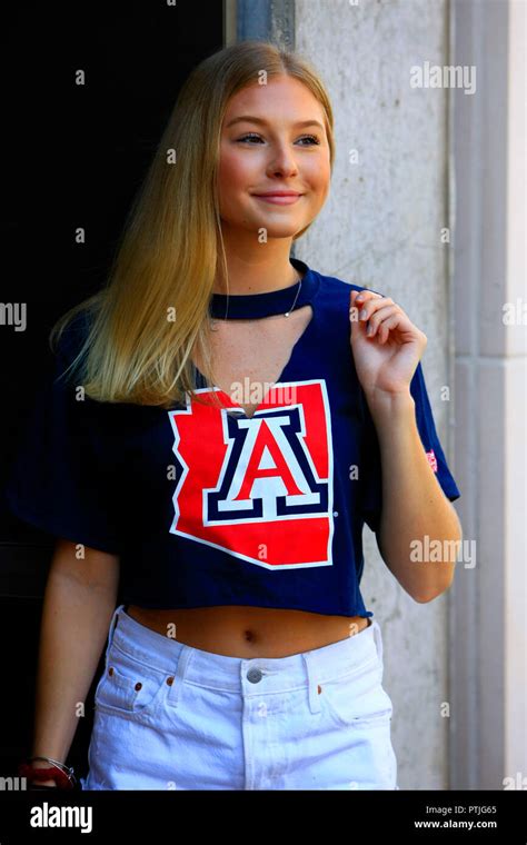 Blonde College